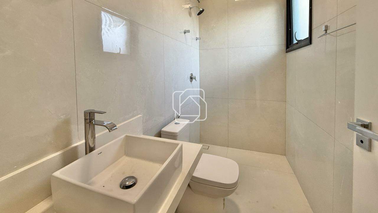 Casa de Condomínio à venda em Indaiatuba - SP - Jardim Residencial Dona Maria Cândida: Banheiro 