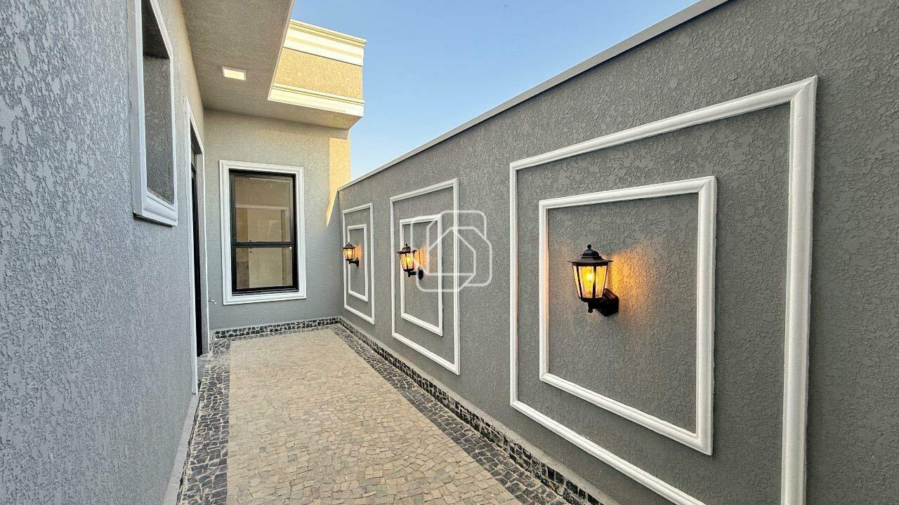 Casa de Condomínio à venda em Indaiatuba - SP - Jardim Residencial Dona Maria Cândida: Corredor externo