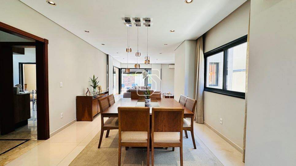 Casa de Condomínio à venda em Indaiatuba - SP - Jardim Residencial Santa Clara: Sala de jantar