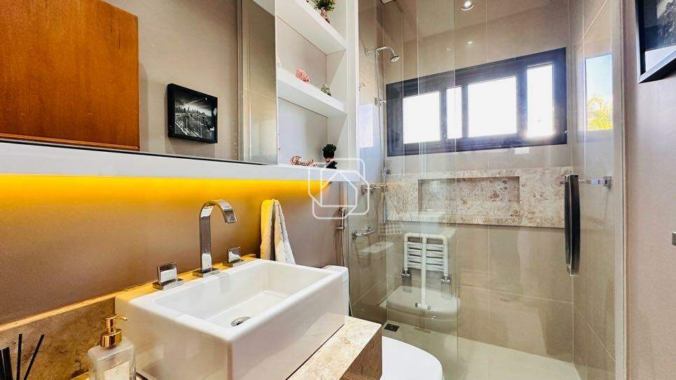 Casa de Condomínio à venda em Indaiatuba - SP - Jardim Residencial Santa Clara: Banheiro