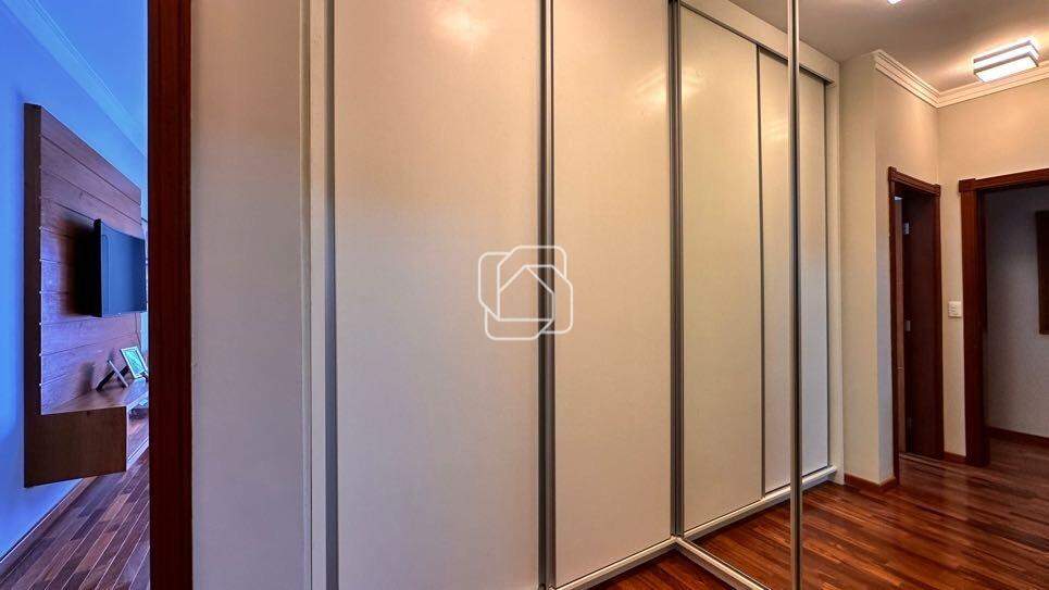 Casa de Condomínio à venda em Indaiatuba - SP - Jardim Residencial Santa Clara: Closet