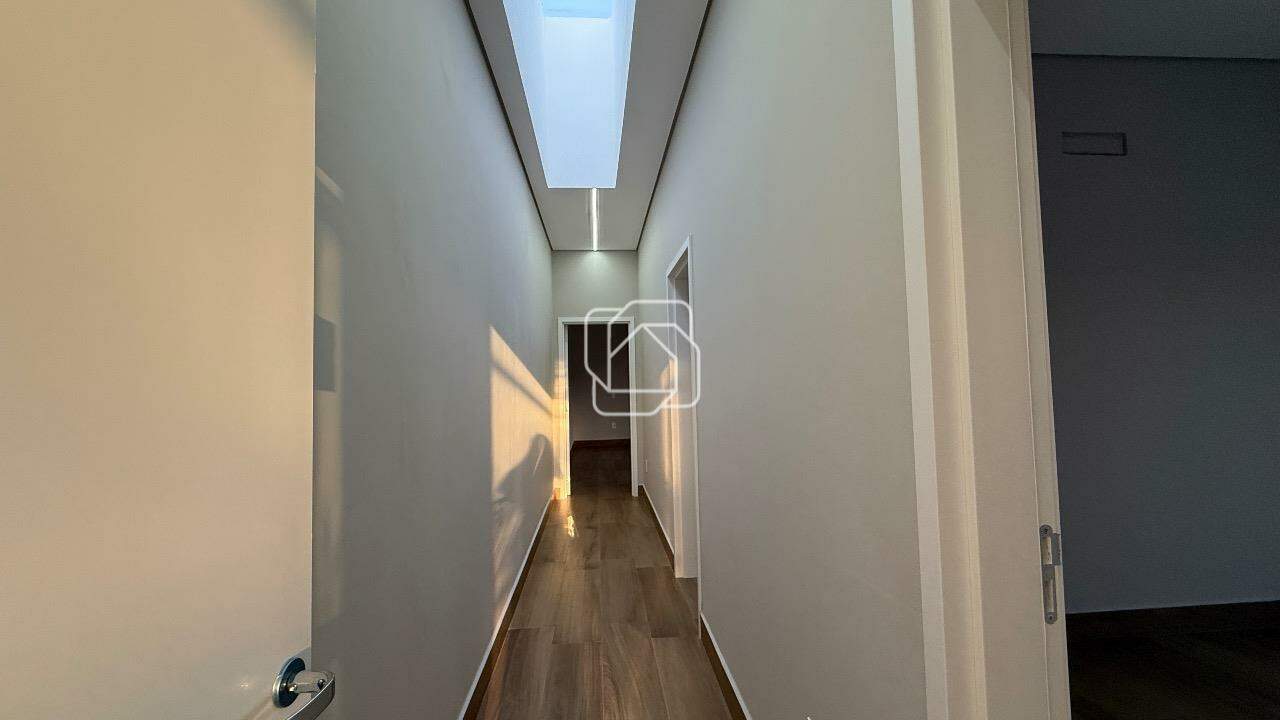 Casa de Condomínio à venda em Indaiatuba - SP - Jardim Residencial Dona Maria Cândida: Corredor
