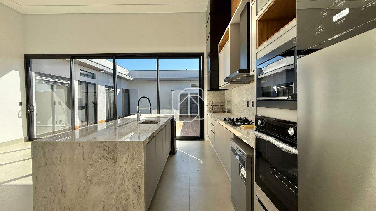 Casa de Condomínio à venda em Indaiatuba - SP - Jardim Residencial Dona Maria Cândida: Cozinha integrada