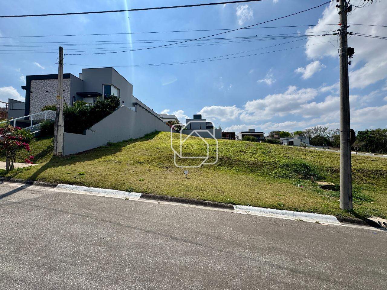 Terreno Comercial à venda em Salto - SP - Mirante dos Ipês: