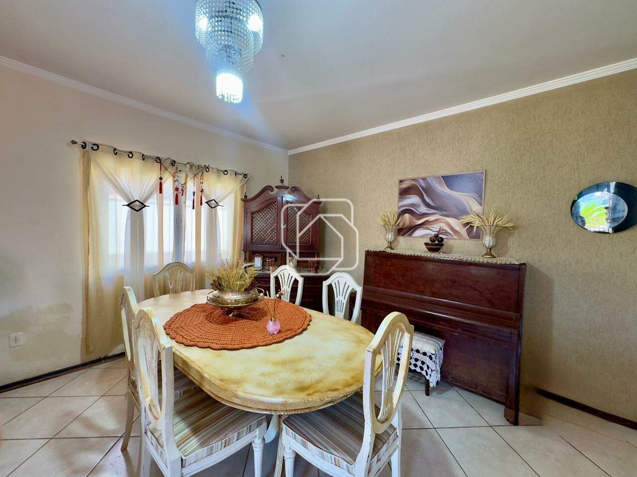 Casa de Condomínio à venda em Itu - SP - Portal da Vila Rica : Sala de jantar