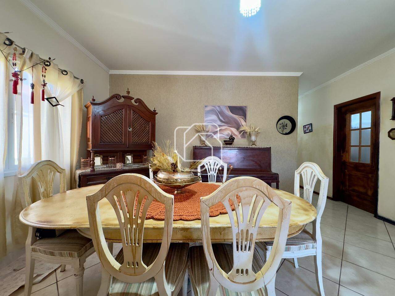 Casa de Condomínio à venda em Itu - SP - Portal da Vila Rica : Sala de jantar