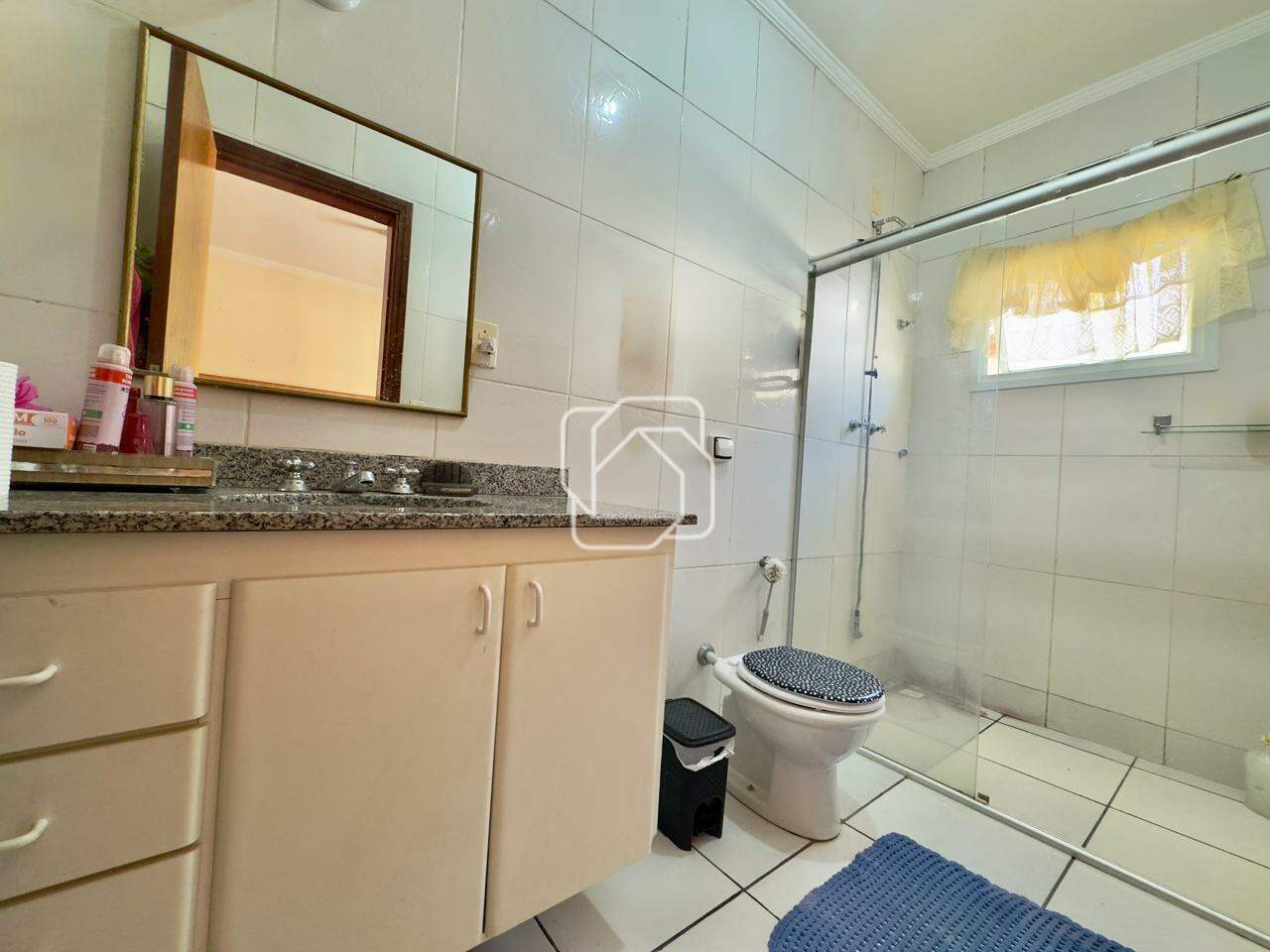 Casa de Condomínio à venda em Itu - SP - Portal da Vila Rica : Banheiro