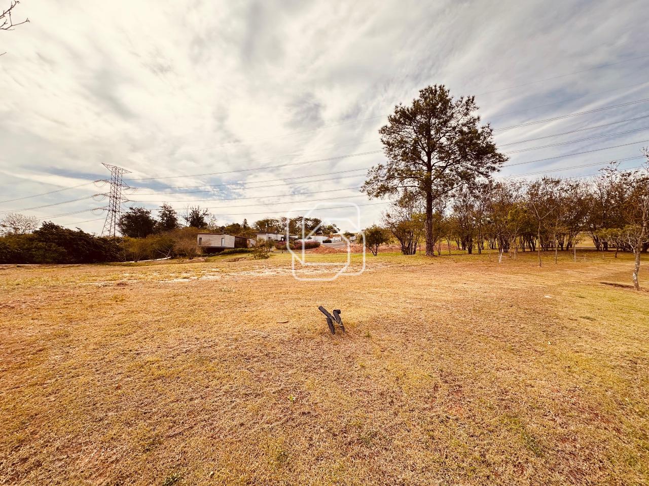 Terreno à venda em Itu - SP - Condomínio Villas do Golfe: 