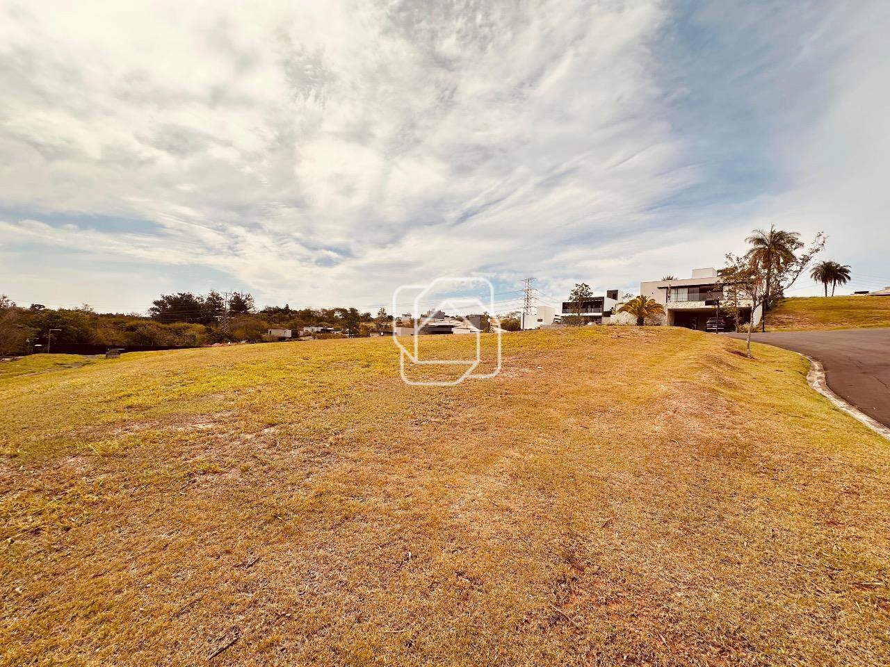 Terreno à venda em Itu - SP - Condomínio Villas do Golfe: 