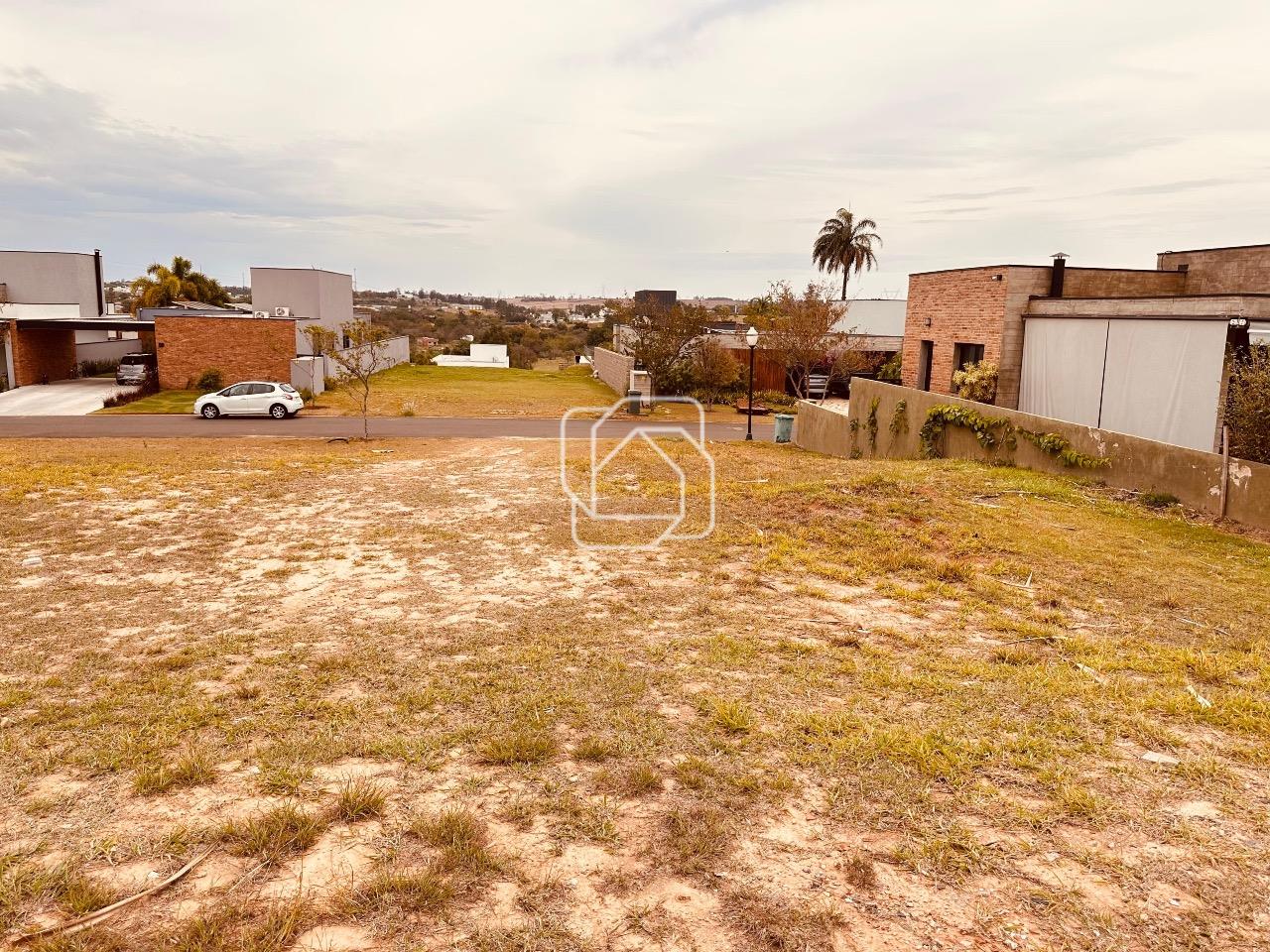 Terreno à venda em Itu - SP - Condomínio Villas do Golfe: