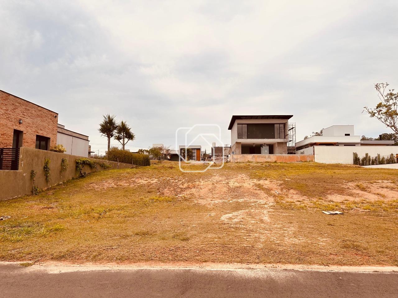 Terreno à venda em Itu - SP - Condomínio Villas do Golfe: