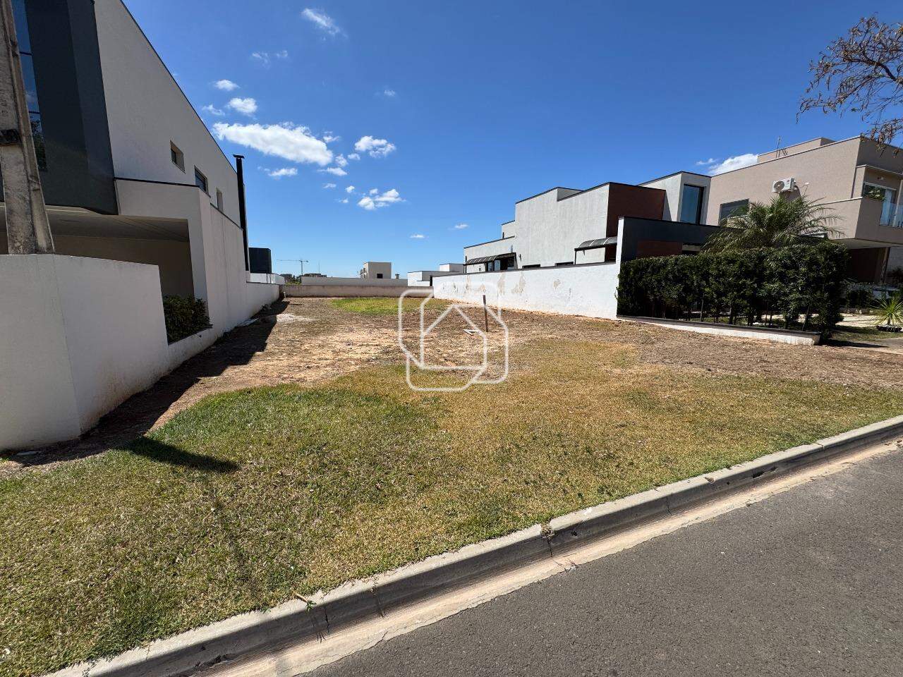 Terreno à venda em Salto - SP - Residencial Central Parque: