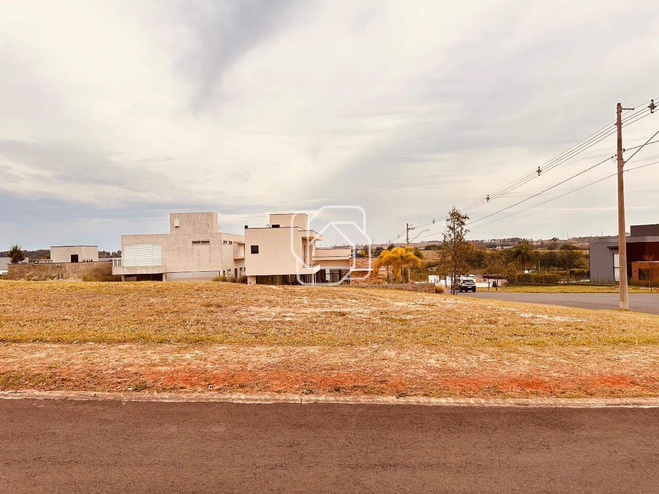 Terreno à venda em Itu - SP - Condomínio Villas do Golfe: 