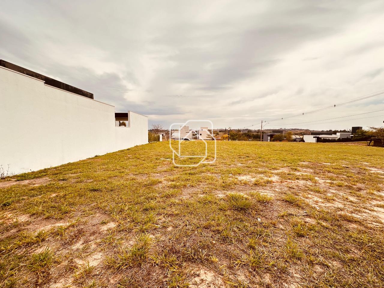 Terreno à venda em Itu - SP - Condomínio Villas do Golfe: 