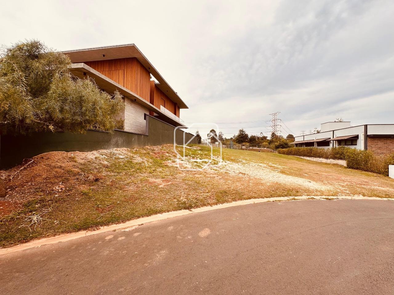 Terreno à venda em Itu - SP - Condomínio Villas do Golfe: