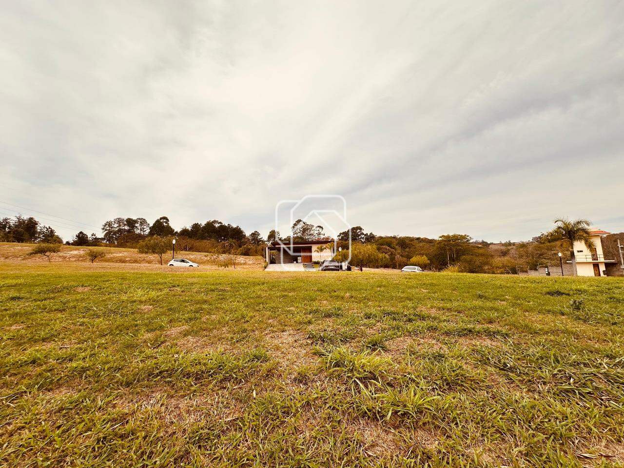 Terreno à venda em Itu - SP - Condomínio Villas do Golfe: 