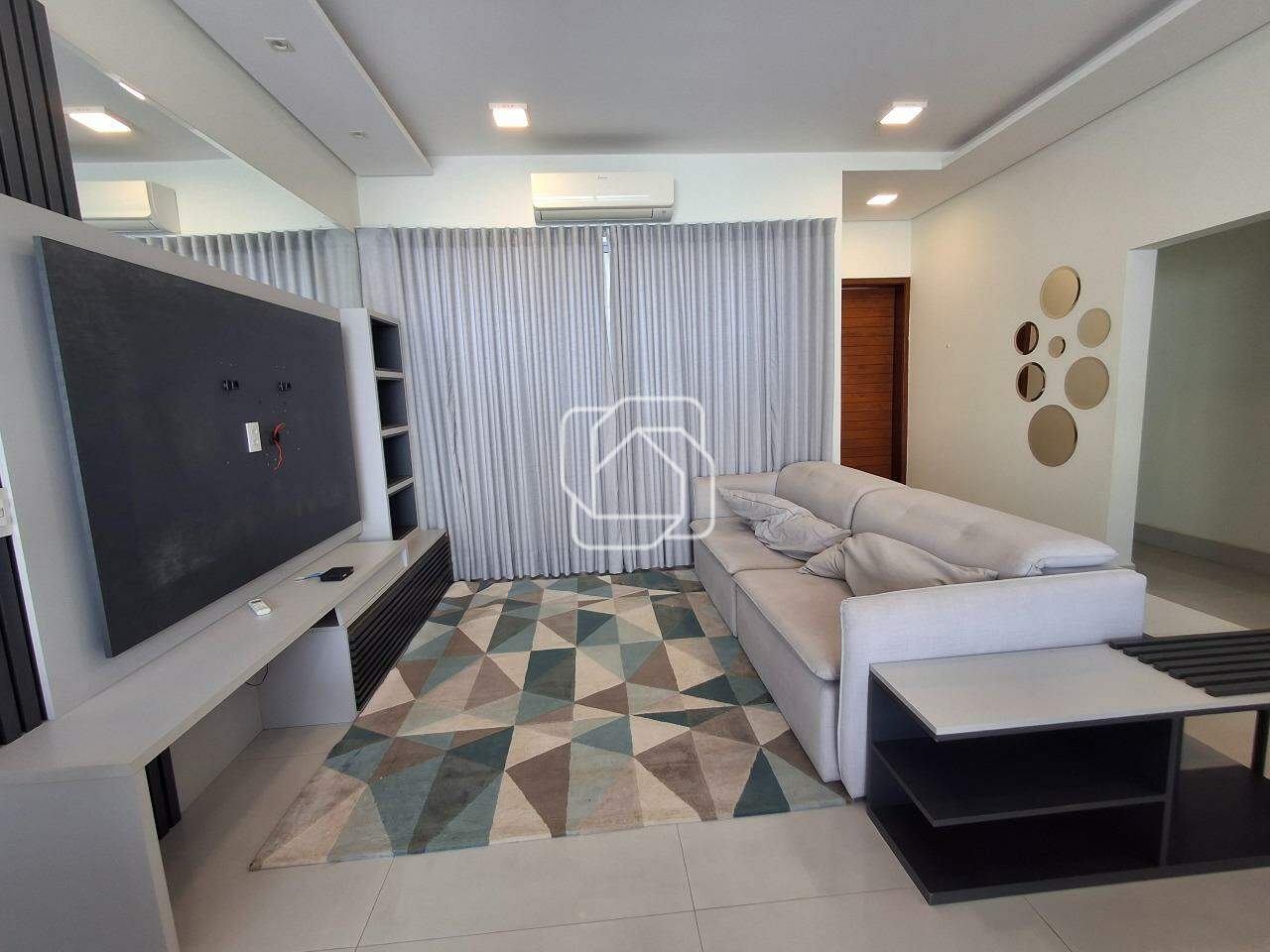 Casa de Condomínio para aluguel em Indaiatuba - SP - Jardim Residencial Dona Maria José: sala