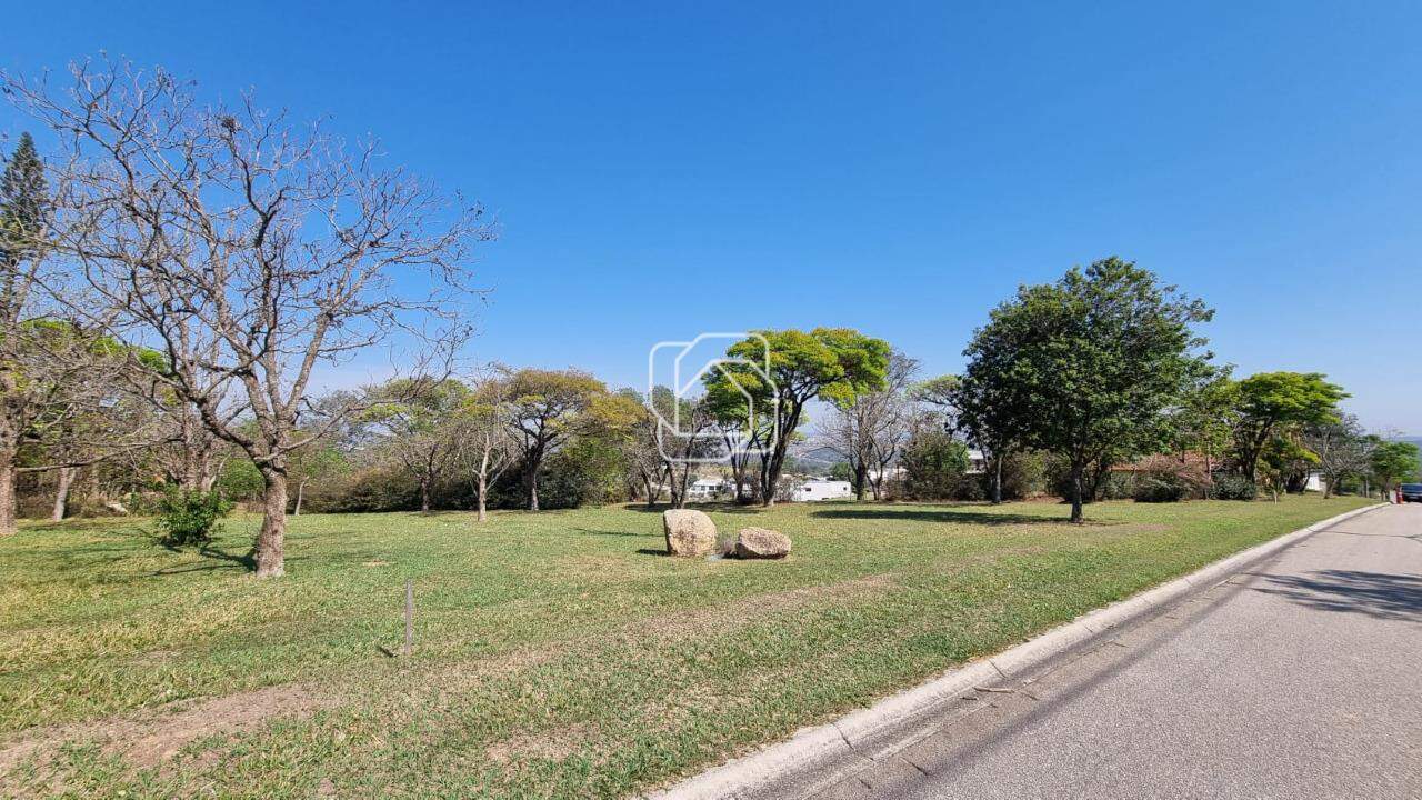 Terreno à venda em Itu - SP - Condomínio Fazenda Kurumin: Diagonal lateral esquerda