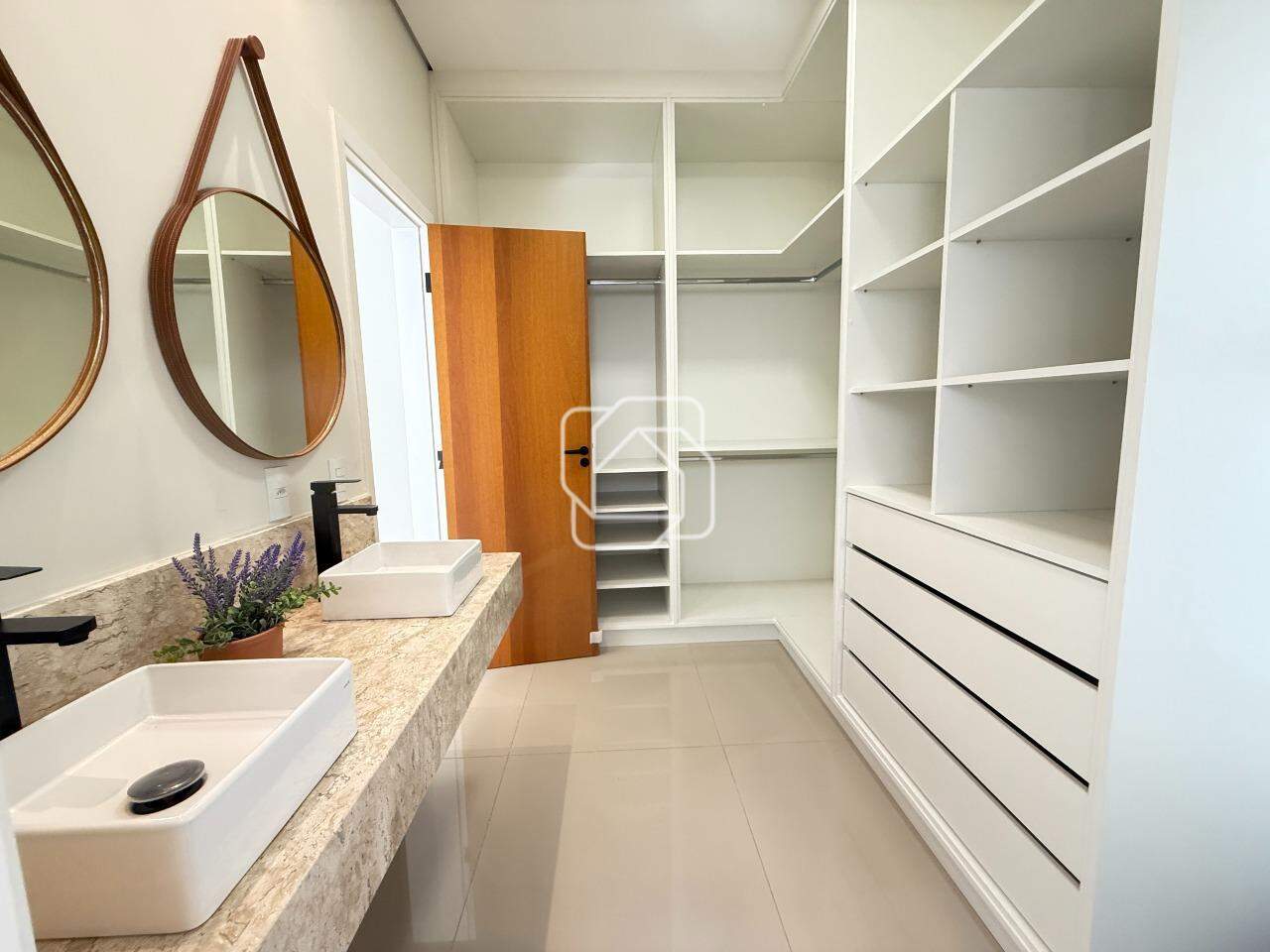 Casa de Condomínio à venda em Salto - SP - Residencial Lagos D’Icaraí: