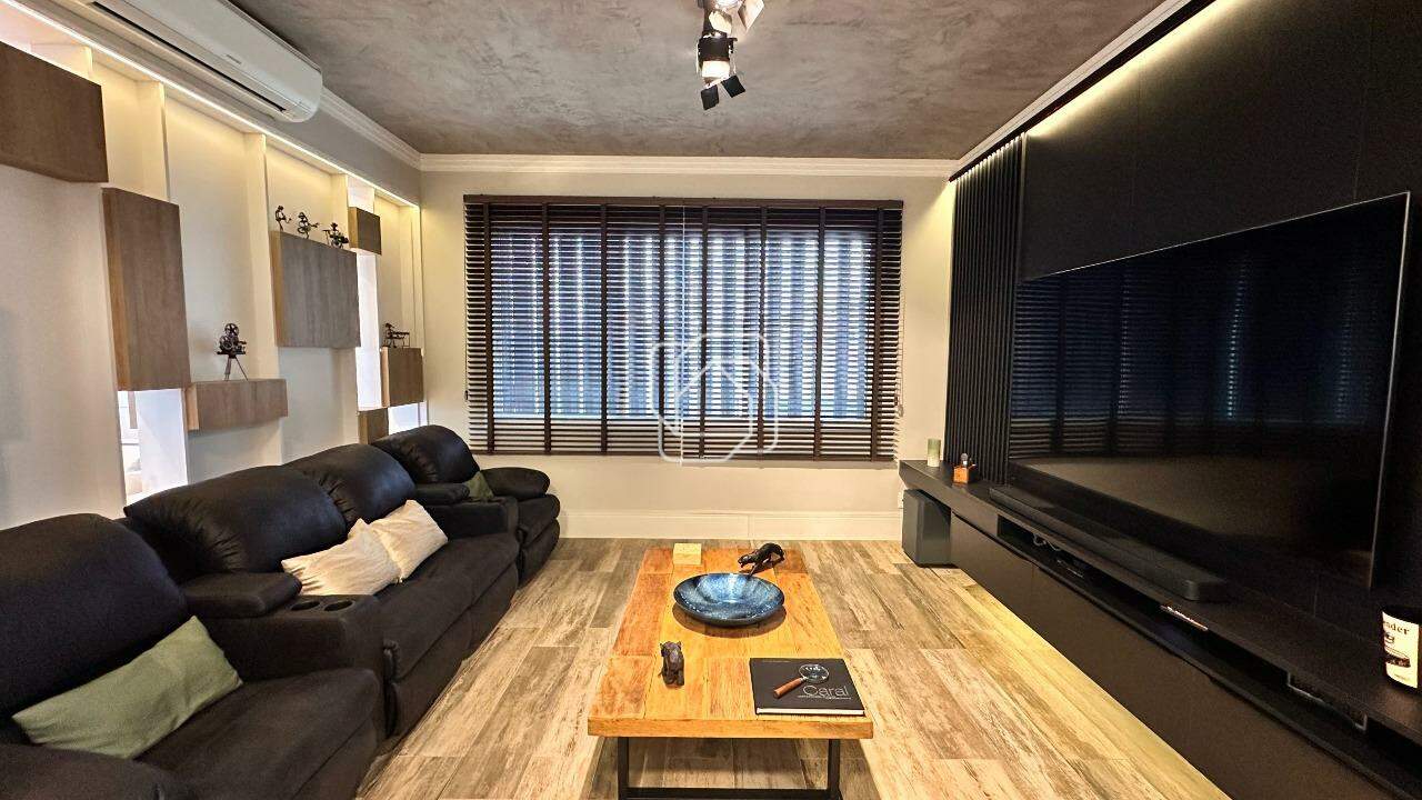 Casa de Condomínio à venda em Indaiatuba - SP - Helvetia Park: Sala de TV