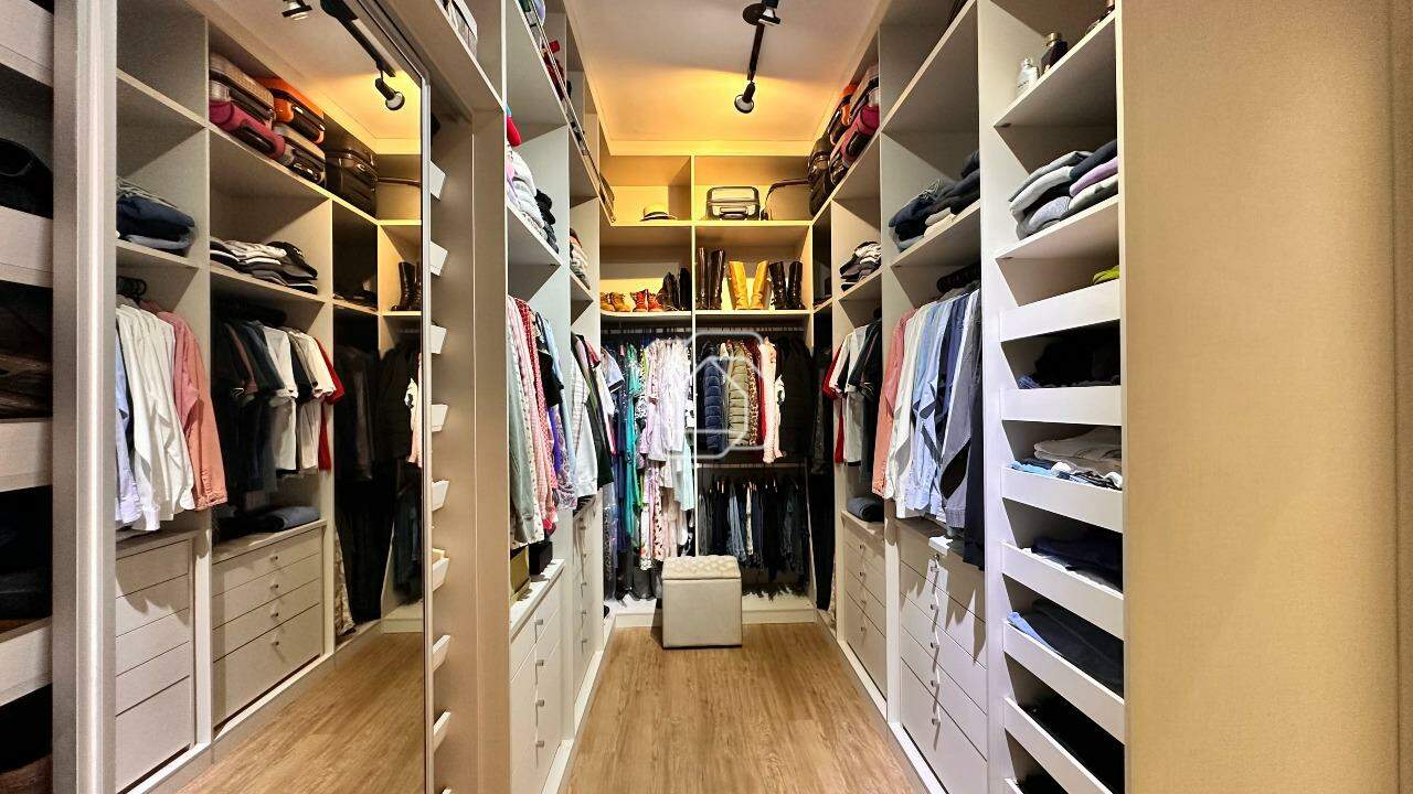 Casa de Condomínio à venda em Indaiatuba - SP - Helvetia Park: Closet