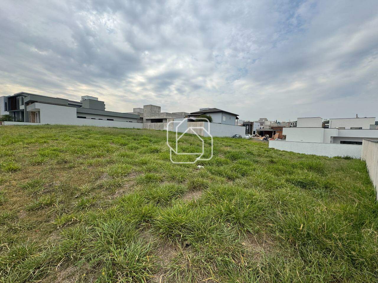 Terreno à venda em Salto - SP - Residencial Lagos D’Icaraí: 