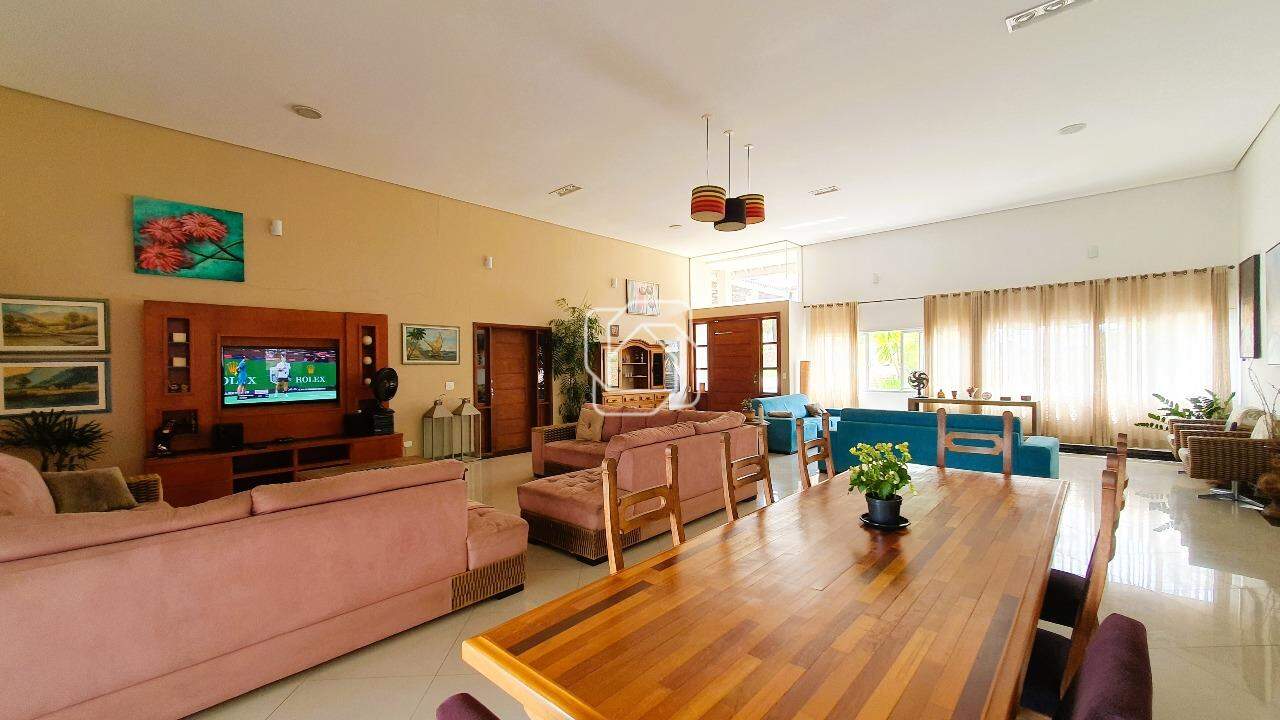 Casa de Condomínio para aluguel em Itu - SP - Parque Village Castelo: