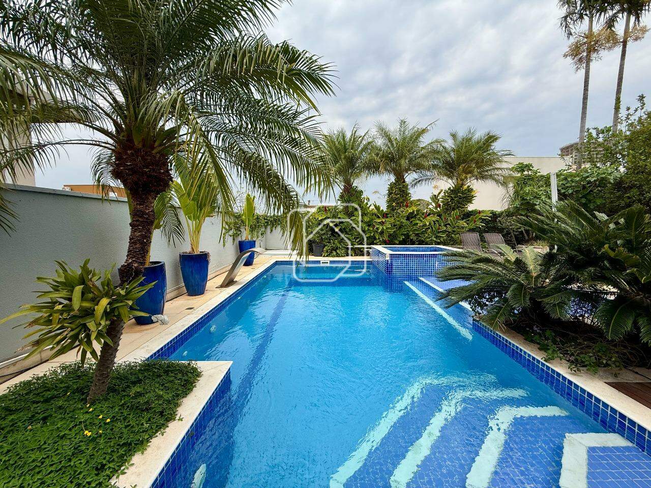 Casa de Condomínio à venda em Indaiatuba - SP - Ville Coudert: Área da piscina