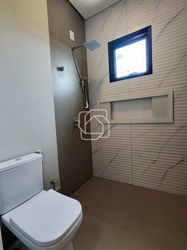 Casa de Condomínio à venda em Itu - SP - Condomínio UNA: Banheiro da Demi suíte