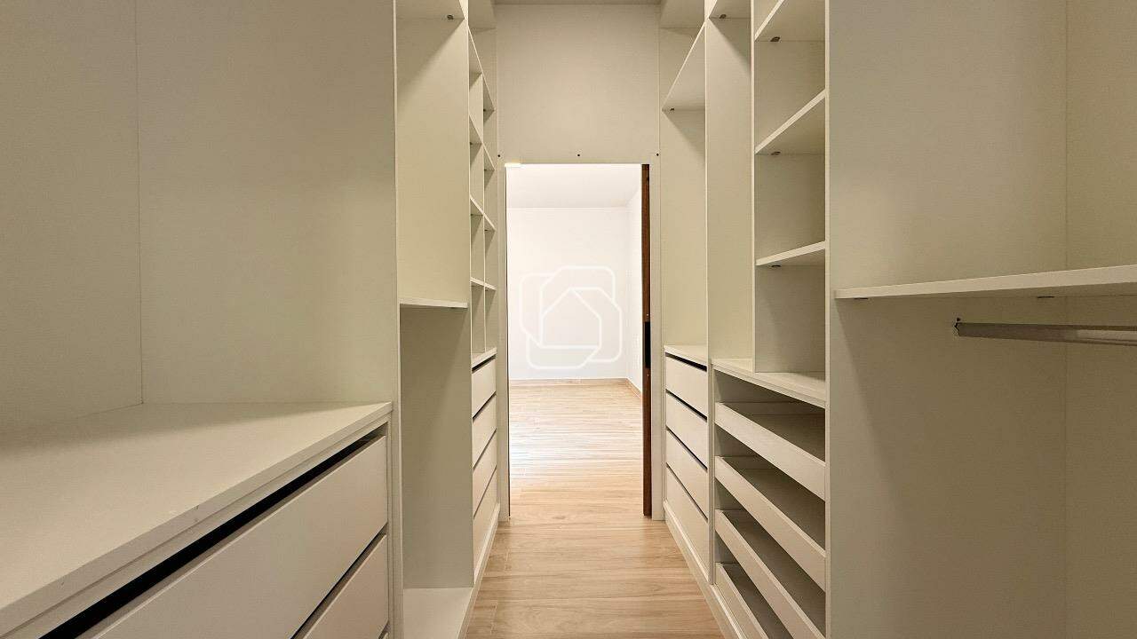 Casa de Condomínio à venda em Indaiatuba - SP - Jardim Residencial Dona Maria Cândida: Closet