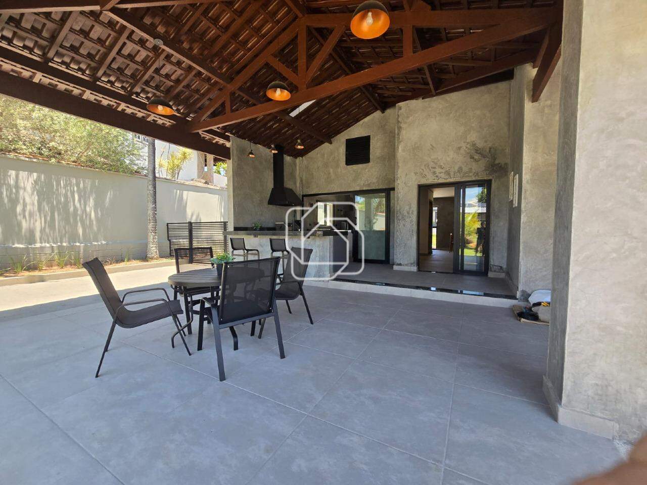 Casa de Condomínio para aluguel em Itu - SP - Parque Village Castelo: Área externa
