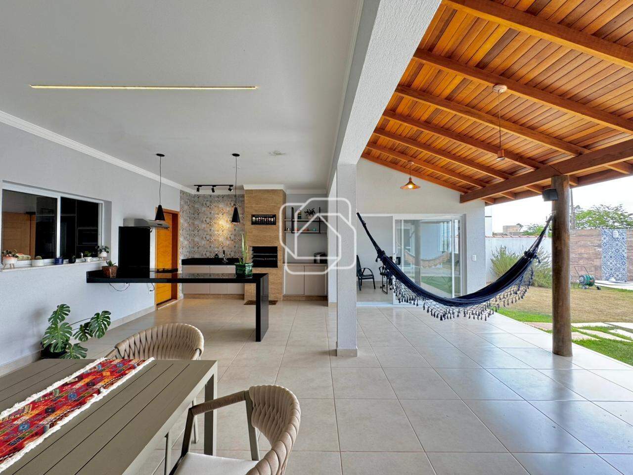 Casa de Condomínio à venda em Salto - SP - Condomínio Fazenda Palmeiras Imperiais: 