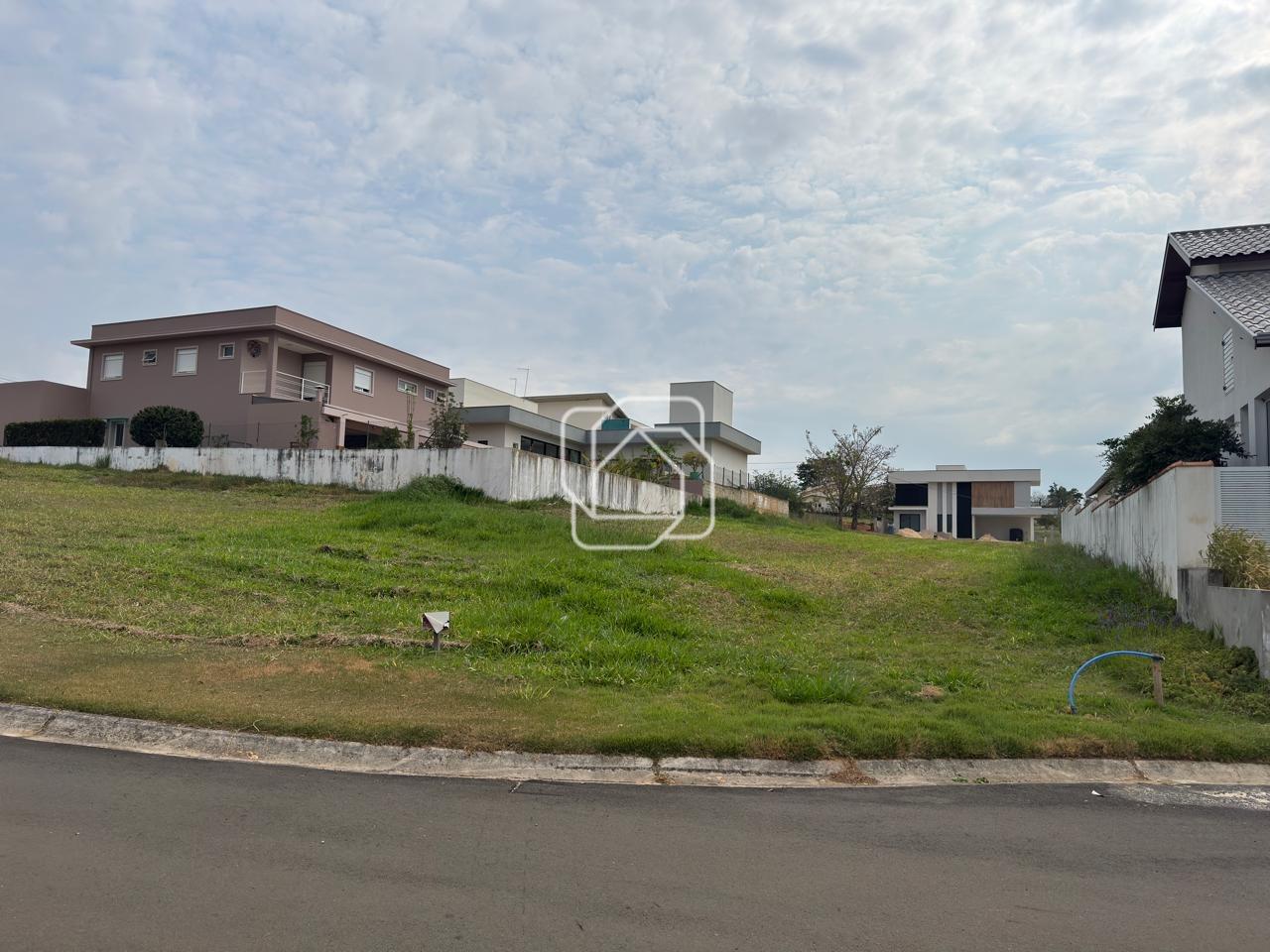 Terreno à venda em Itu - SP - Condomínio Fechado Bothanica Itu: 