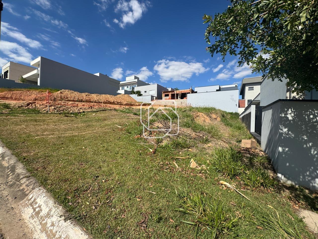 Terreno à venda em Itu - SP - Condomínio Gardenville: 