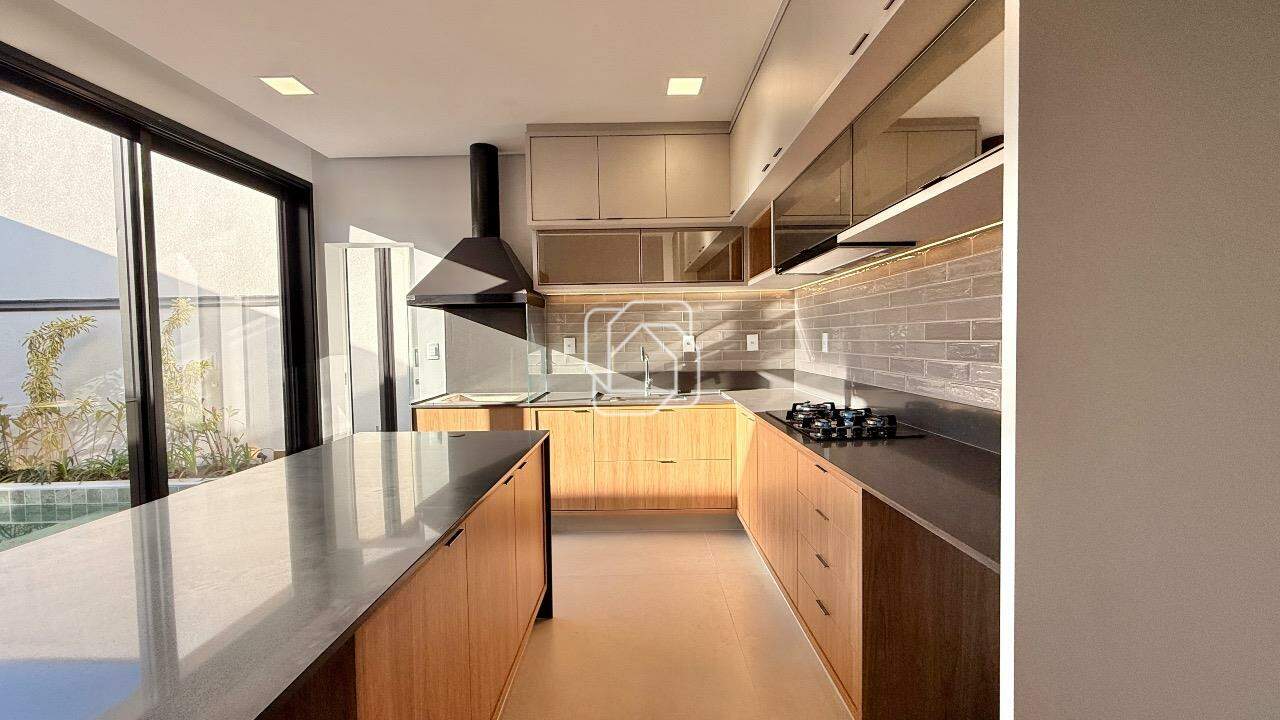 Casa de Condomínio à venda em Indaiatuba - SP - Jardim Residencial Dona Maria Cândida: Cozinha integrada
