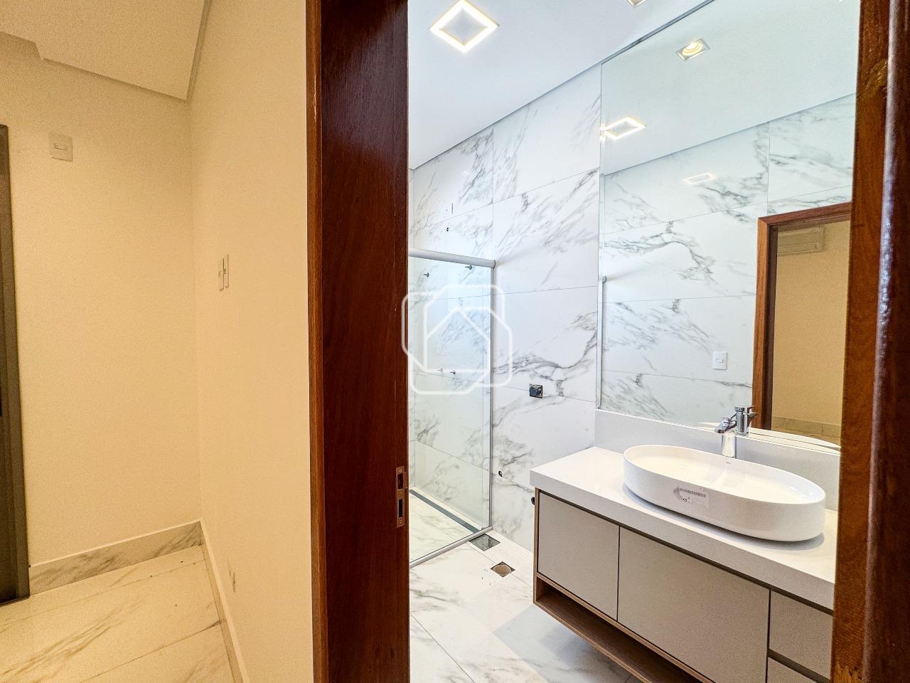 Casa de Condomínio para aluguel em Itu - SP - Condomínio Xapada Parque Ytu: Banheiro