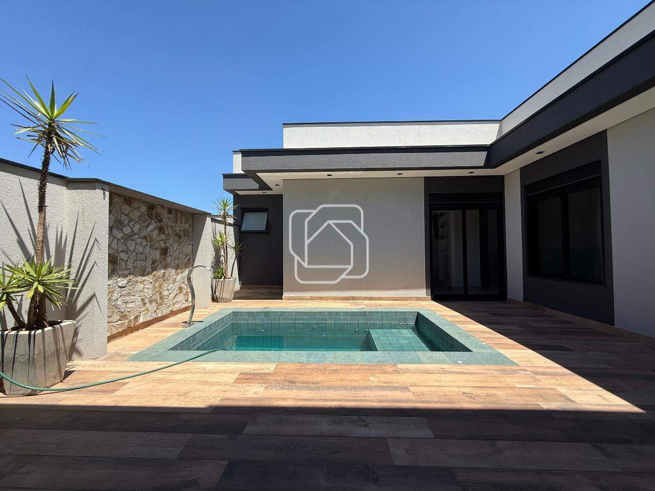 Casa de Condomínio à venda em Indaiatuba - SP - Jardim Residencial Dona Maria Cândida: Área da piscina