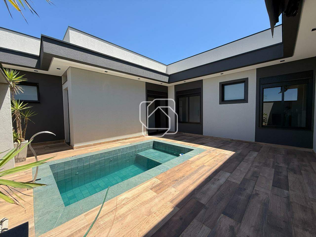 Casa de Condomínio à venda em Indaiatuba - SP - Jardim Residencial Dona Maria Cândida: Área da piscina