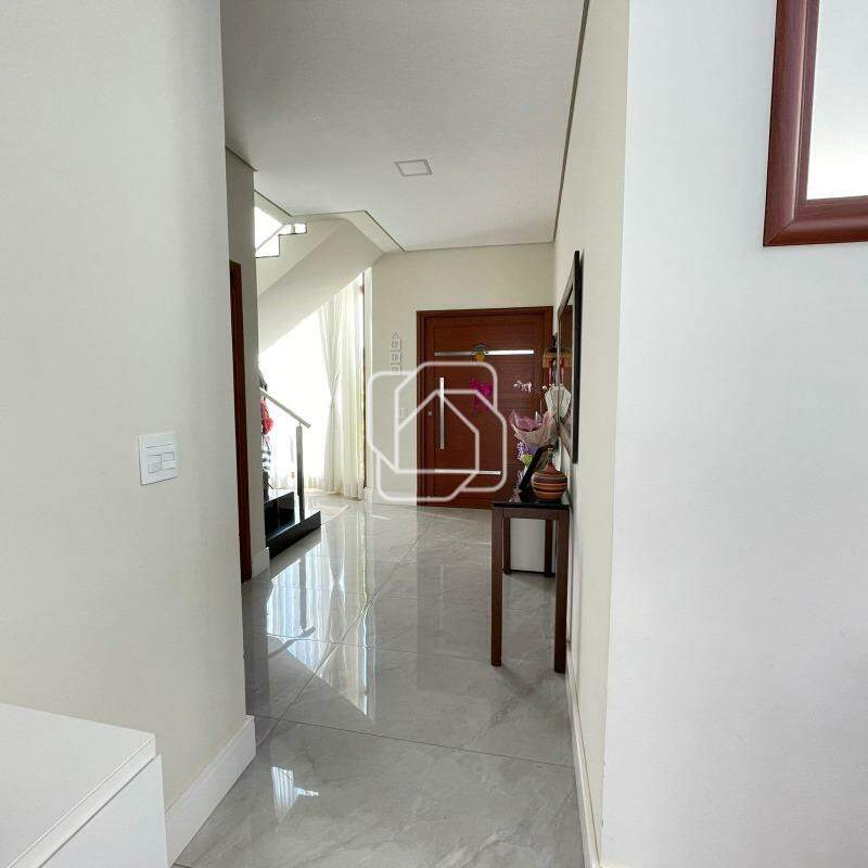 Casa de Condomínio à venda em Indaiatuba - SP - Jardim Residencial Alto de Itaici: Hall de entrada