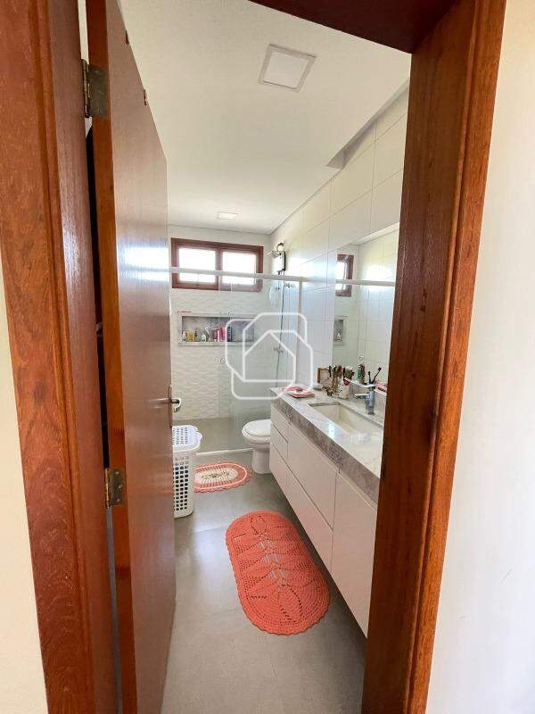 Casa de Condomínio à venda em Indaiatuba - SP - Jardim Residencial Alto de Itaici: Banheiro