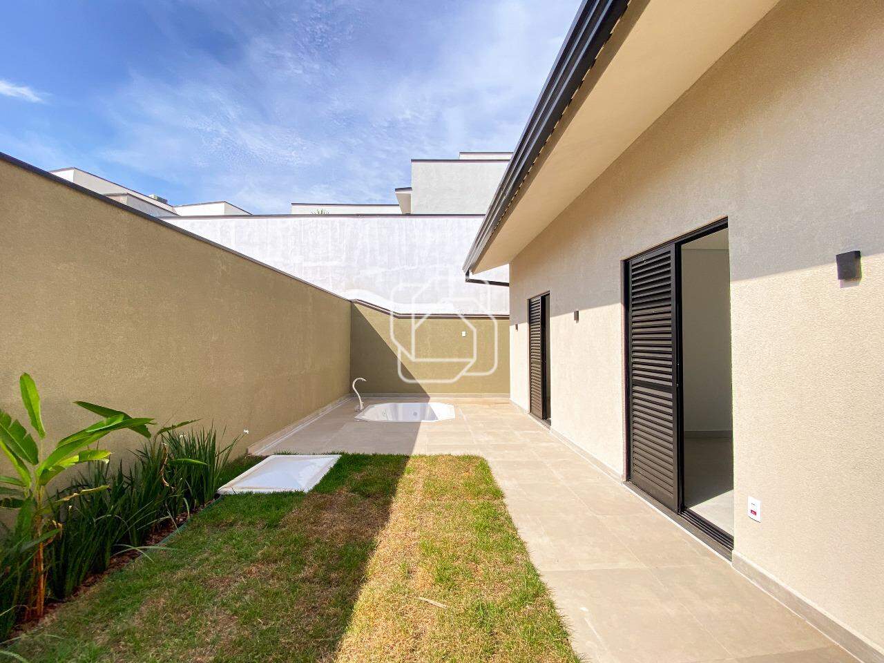 Casa de Condomínio para aluguel em Salto - SP - Residencial Lagos D’Icaraí: Área externa