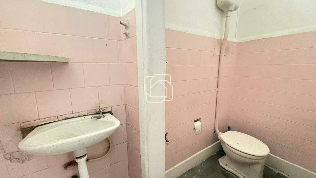 Salão e Lojas para aluguel em Itu - SP - Centro: