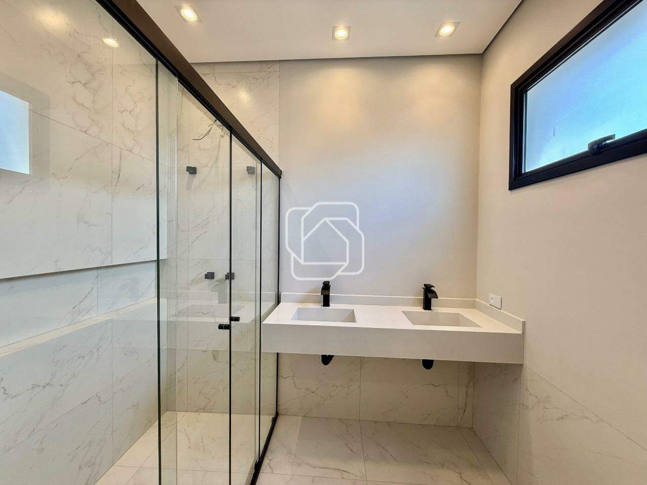 Casa de Condomínio à venda em Itu - SP - Condomínio Gardenville: Lavabo