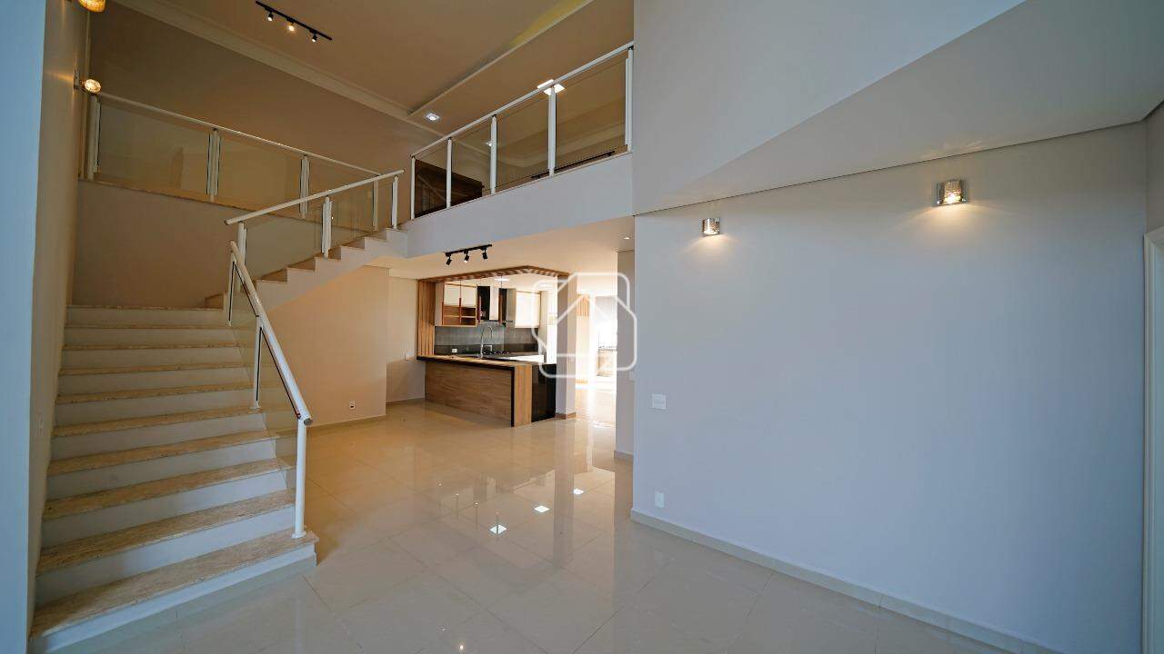 Casa de Condomínio à venda em Indaiatuba - SP - Vila Residencial Green Park: Escadas