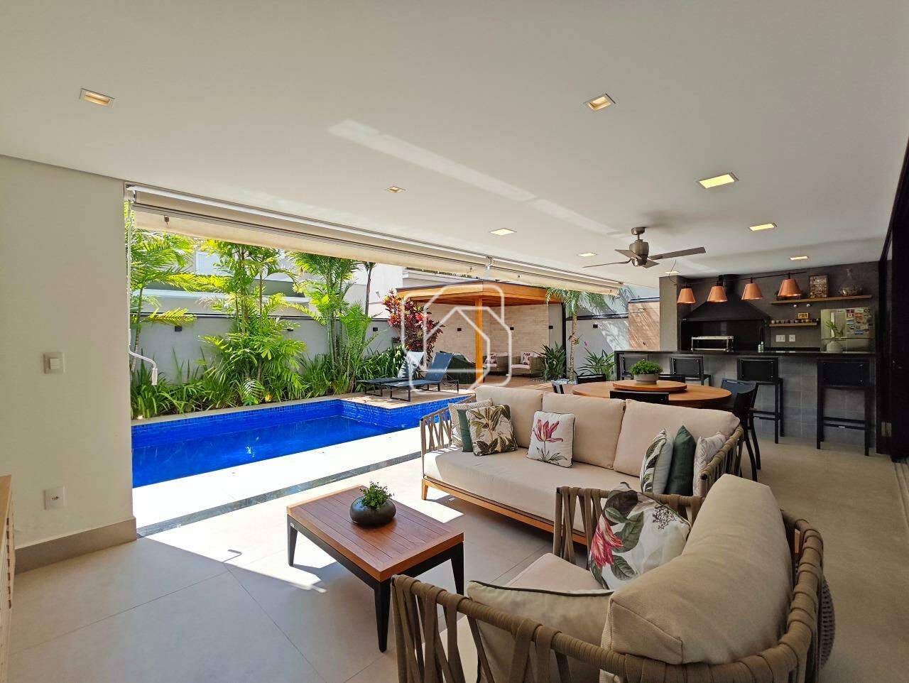 Casa de Condomínio à venda em Indaiatuba - SP - Jardim Residencial Santa Clara: Área gourmet