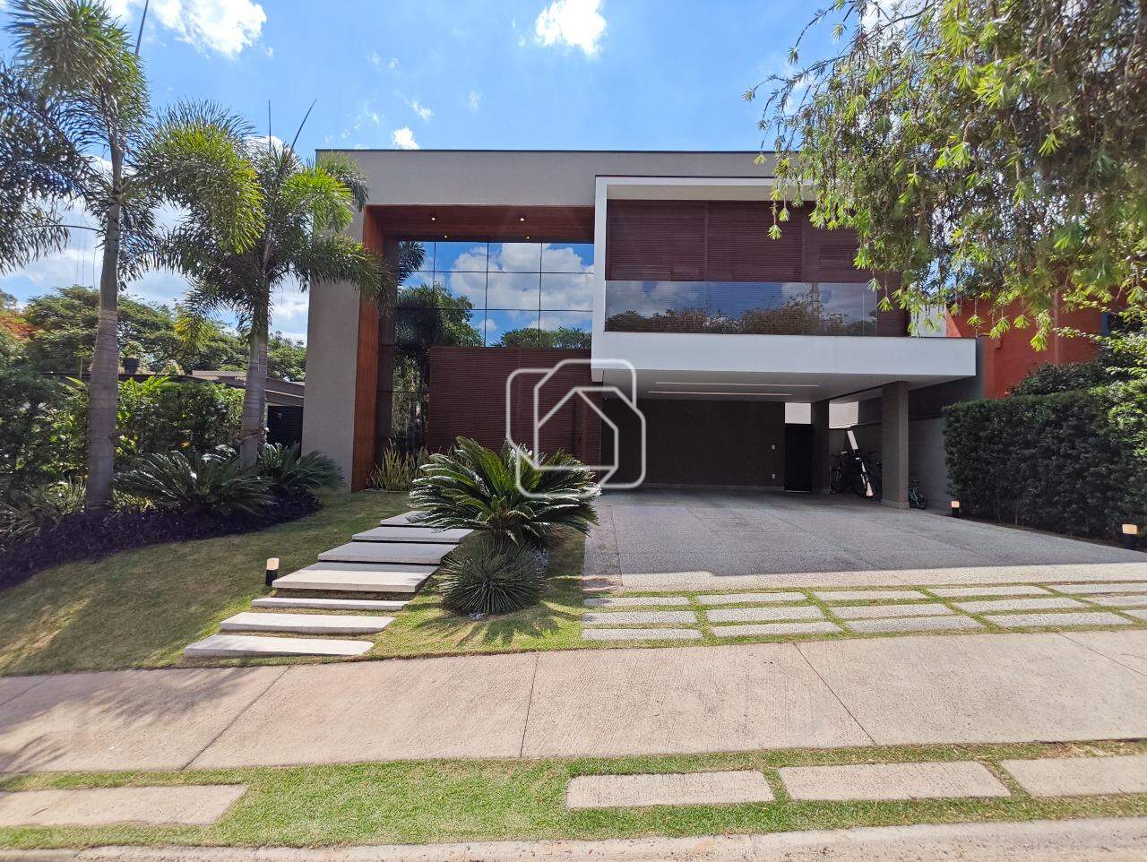 Casa de Condomínio à venda em Indaiatuba - SP - Jardim Residencial Santa Clara: Fachada