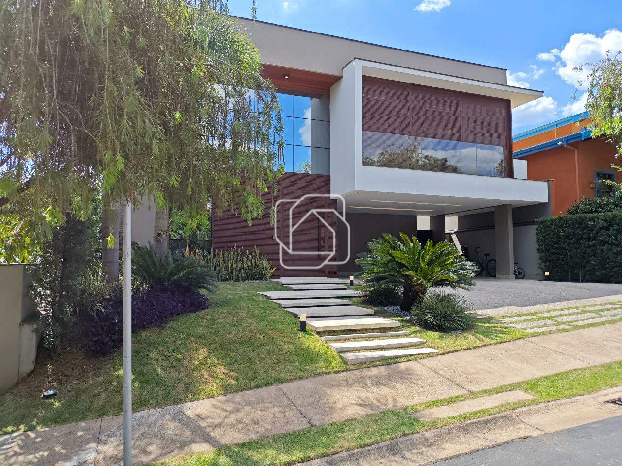 Casa de Condomínio à venda em Indaiatuba - SP - Jardim Residencial Santa Clara: Fachada