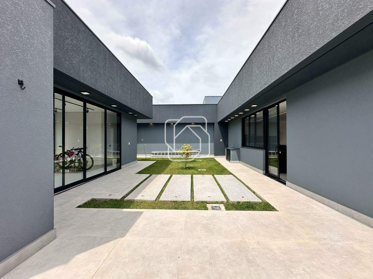 Casa de Condomínio à venda em Indaiatuba - SP - Jardim Quintas da Terracota: Área externa