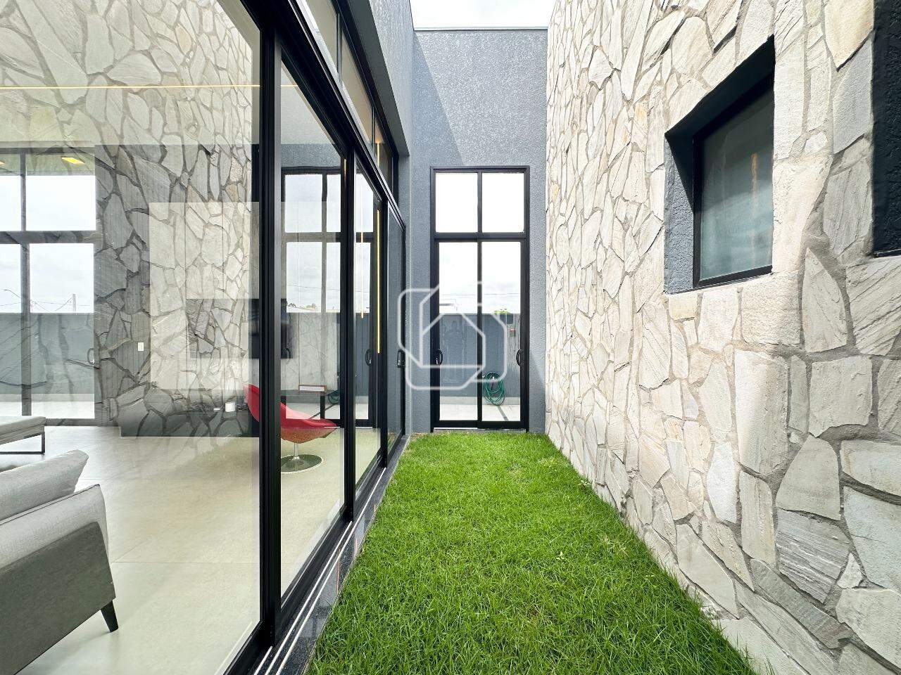 Casa de Condomínio à venda em Indaiatuba - SP - Jardim Quintas da Terracota: Área externa