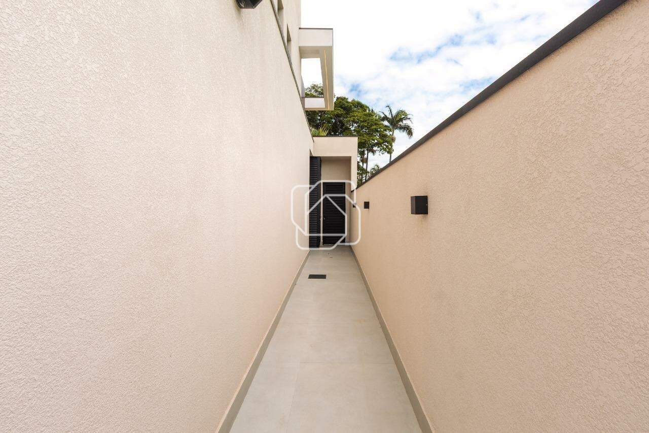 Casa de Condomínio à venda em Indaiatuba - SP - Jardim Villa Sapezal: Corredor